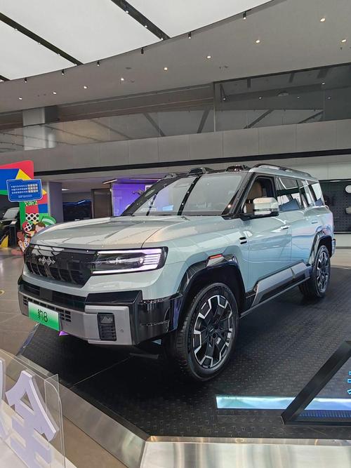 惠州91比亚迪方程豹硬派越野的爆款，英菲尼迪35周年与你共成长